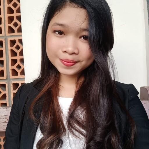 Profil CV Nadia Juike Silaban